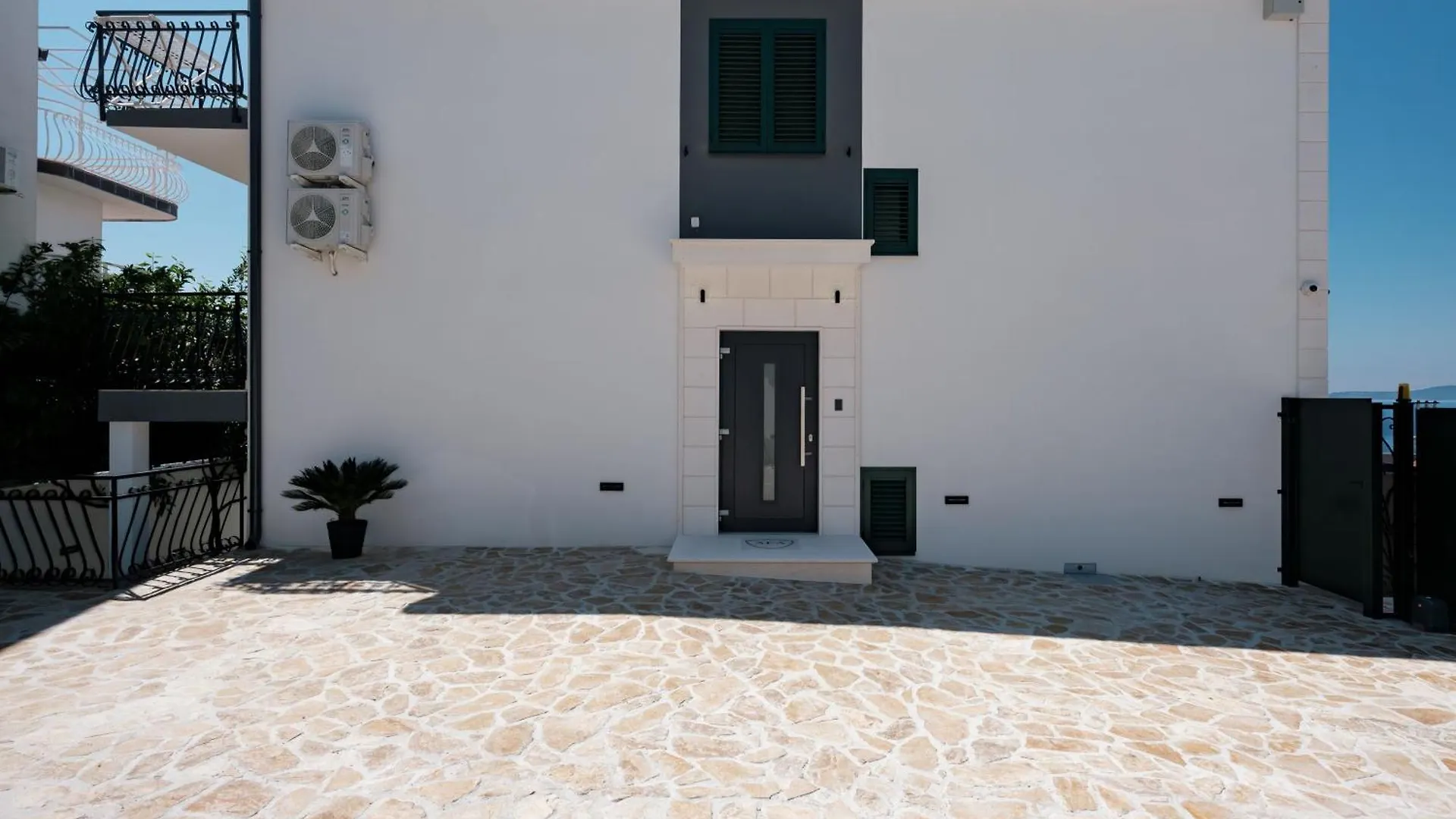 Semesterbostad Ferienvilla Villa Aea Del Mare Trogir